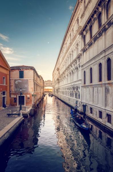 Photograph Daniel Vine Garcia Bridge Of Sighs on One Eyeland